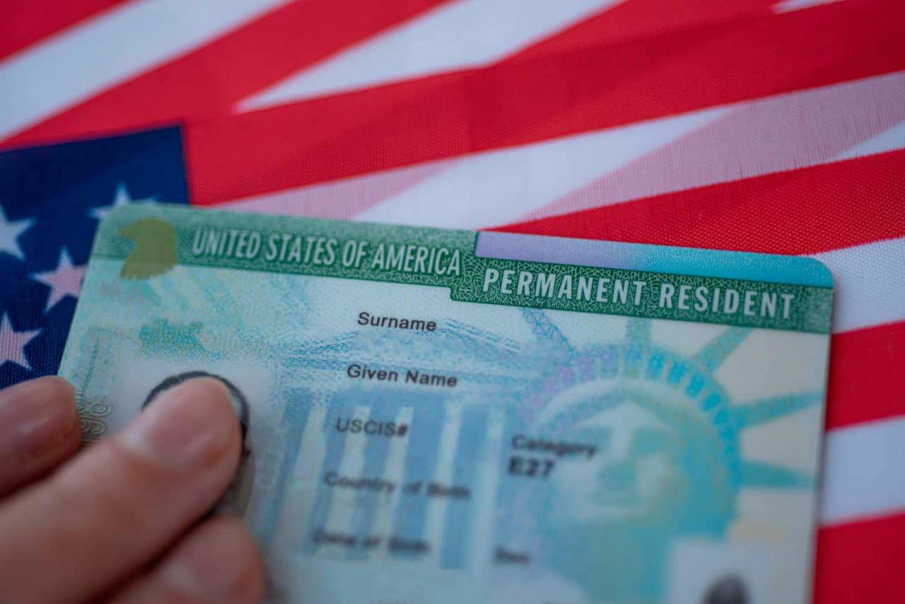 Посольство США дало 10 советов узбекистанцам, подающим заявление на Green Card
