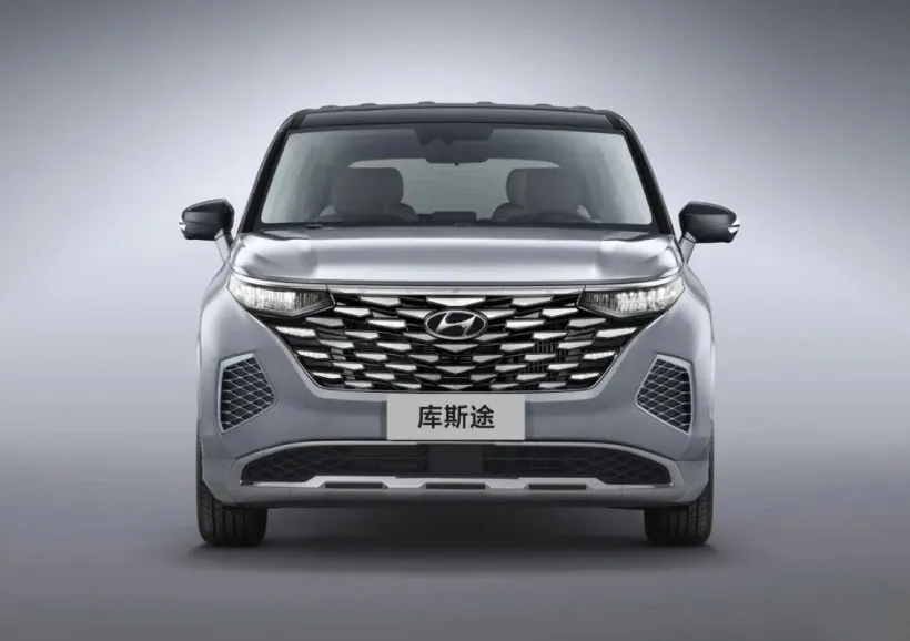 Hyundai показал новый Custin