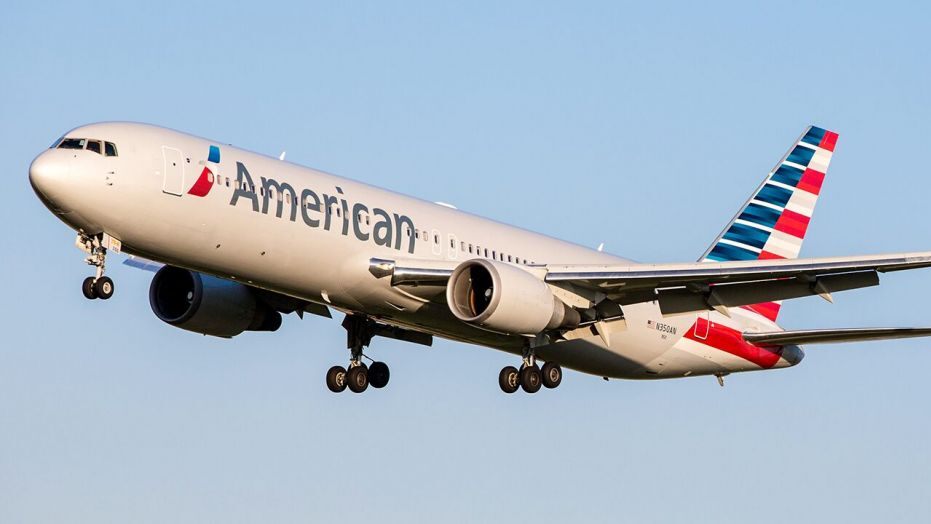 American Airlines предлагает пассажирам 30 минут бесплатного TikTok во время полета