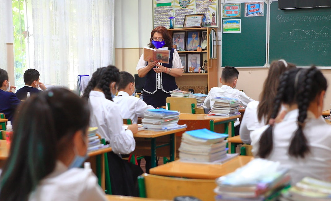 В Узбекистане студенты-третьекурсники смогут преподавать в школах