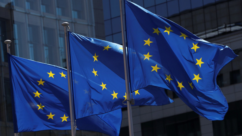 ЕС ввел персональные санкции против Путина и Лаврова 