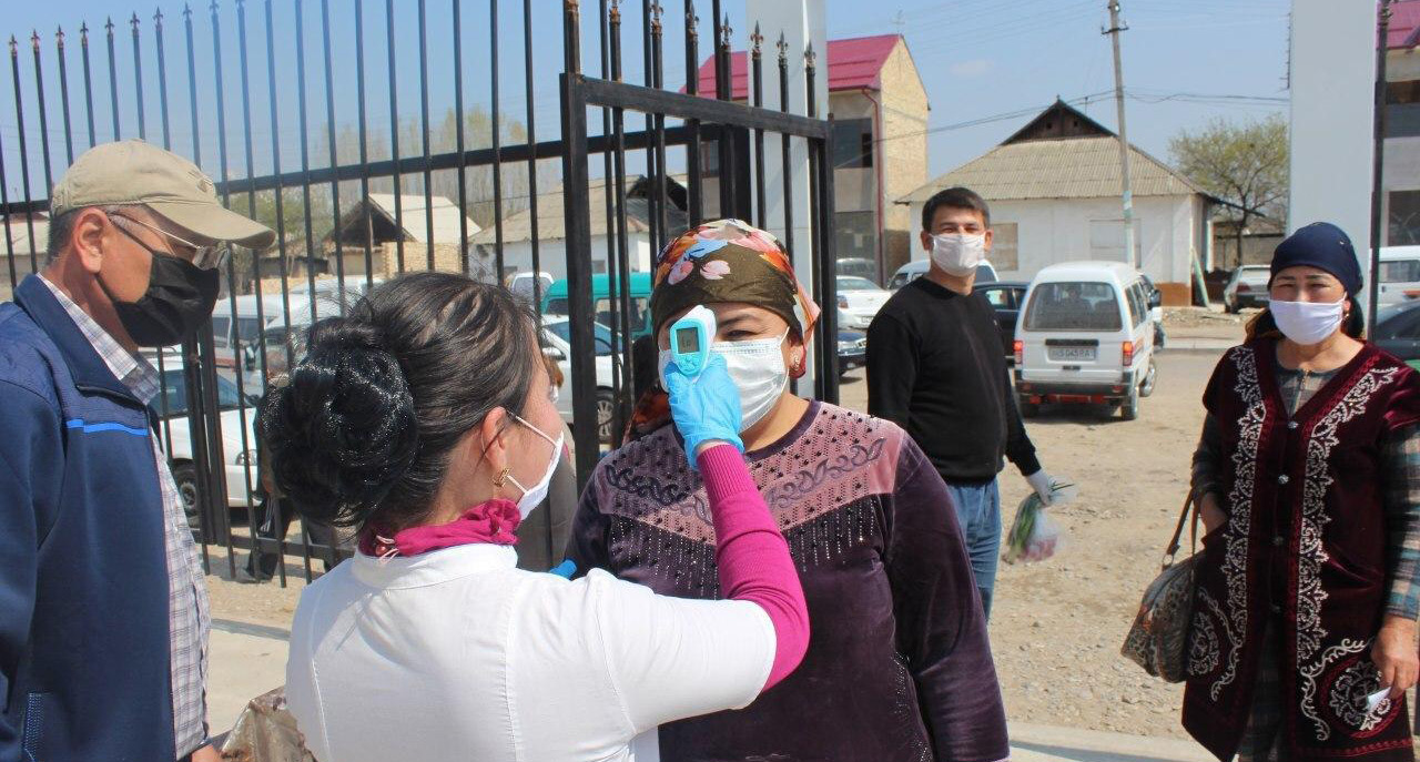 В Узбекистане зафиксировали 167 новых случаев заражения коронавирусом