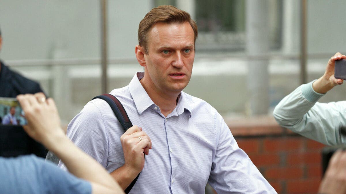 Навальный ответил Путину на предположения о том, что он сам принял яд