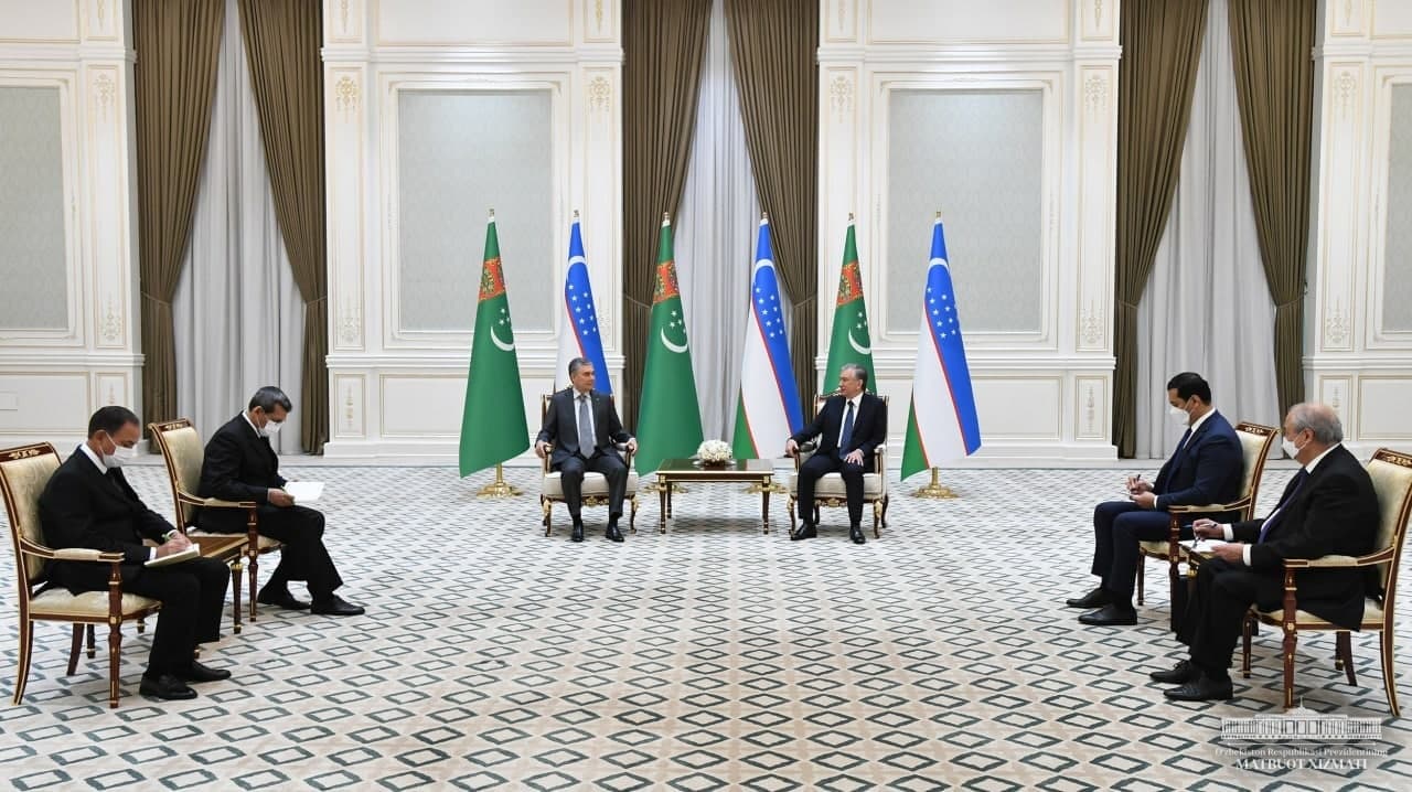 Президенты Узбекистана и Туркменистана обсудили вопросы укрепления стратегического партнерства