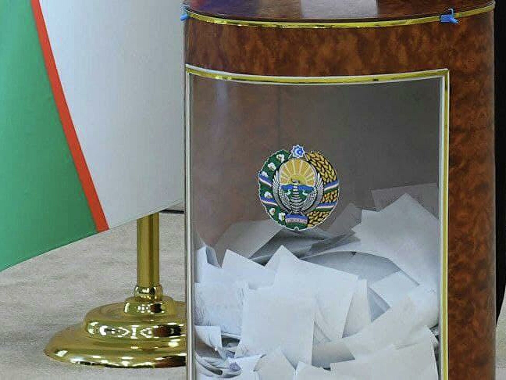 В Узбекистане более 50% избирателей проголосовали на президентских выборах