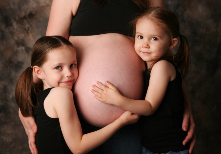 Женщина из Калифорнии забеременела вторым ребенком во время беременности первым