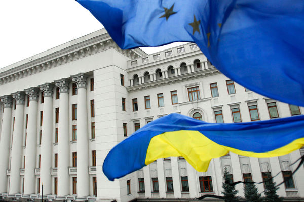 ЕС дополнительно выделит полмиллиарда евро на помощь Украине