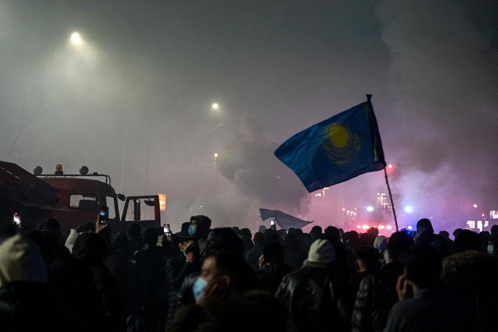 За участие в январских протестах в Казахстане осудили более 300 человек