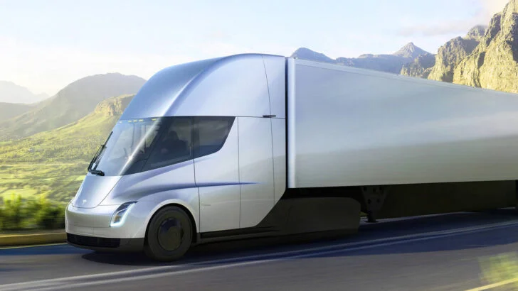 В сети показали интерьер первого электрического грузовика Tesla Semi — видео
