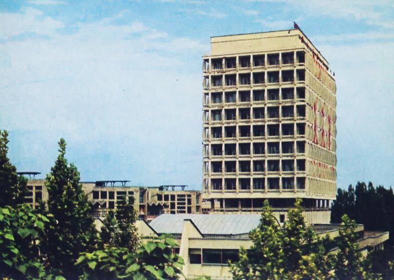 Национальный университет имени Мирзо Улугбека, Ташкент, 1970 г., фото: открытый источник