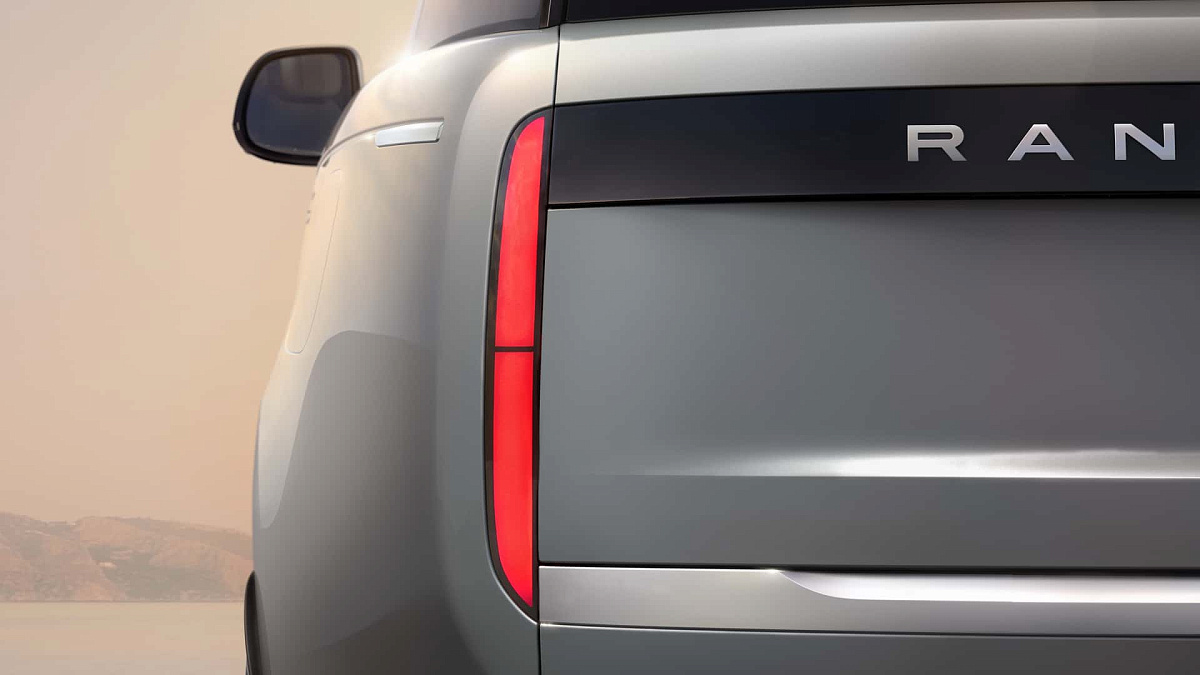Land Rover показал первые официальные тизеры Range Rover Electric