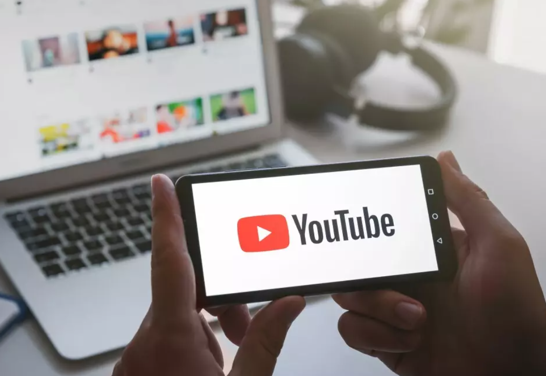 Россия хочет полностью заблокировать YouTube к осени