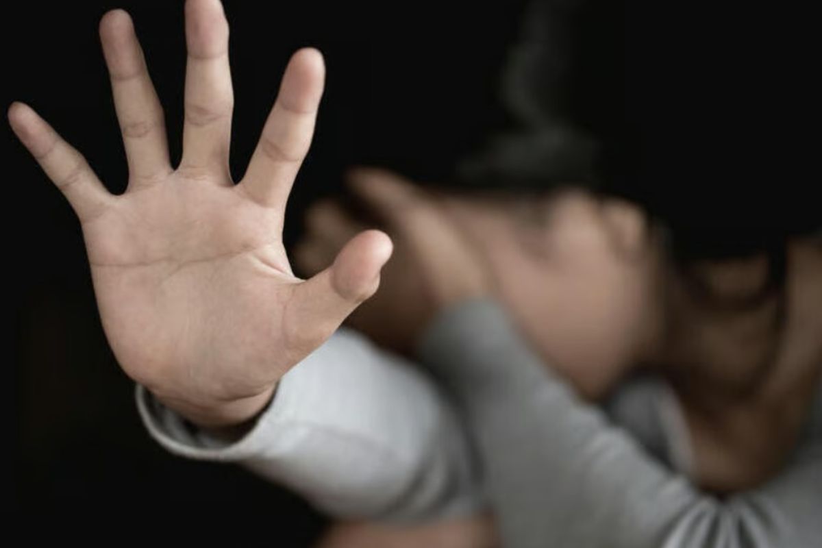 В Хорезме 15-летнюю девочку использовали в притоне