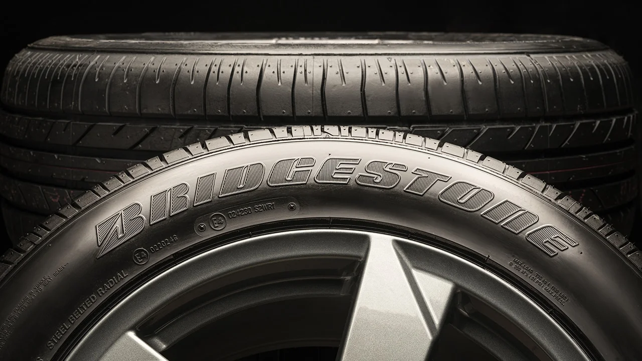 Bridgestone начнет выпускать «умные» шины с радиометками