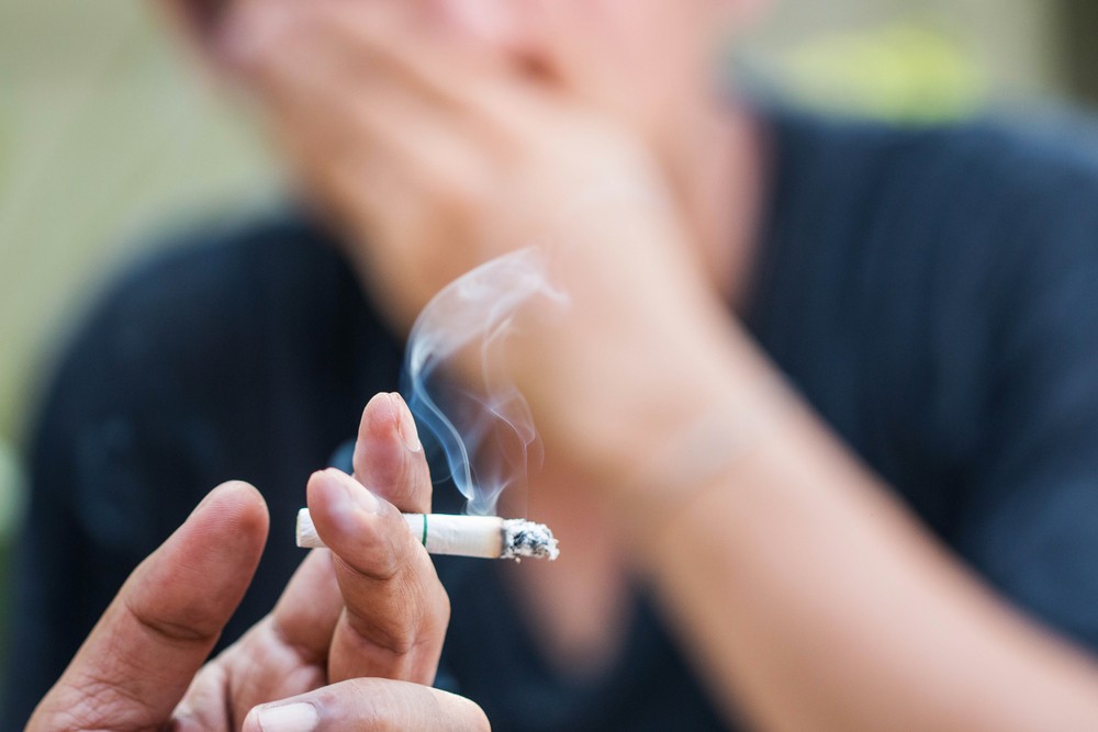 Вопрос дня: можно ли курить при ОРВИ?