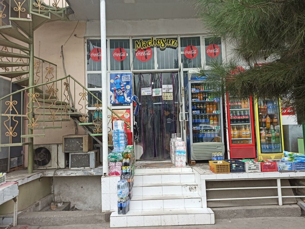 В одном из магазинов Намангана покупатель пырнул ножом продавца из-за сломанных весов