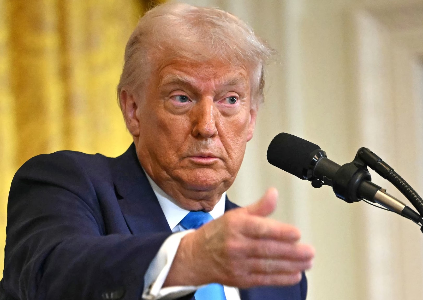 Трамп счел неважным присутствие Зеленского на переговорах по Украине