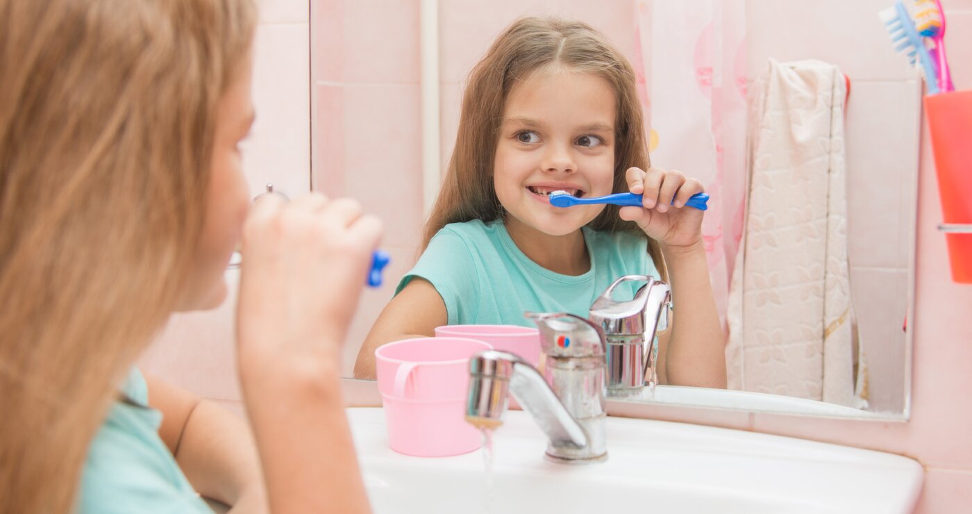 Почему у ребенка должна быть детская зубная паста? Отвечает терапевт из Узбекистана