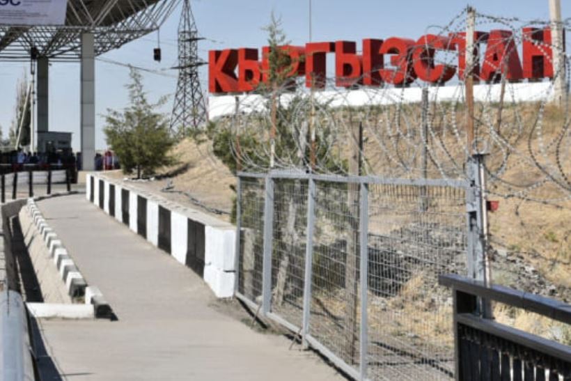 На узбекско-кыргызской границе временно закроют КПП «Ак-Кыя-автодорожный»