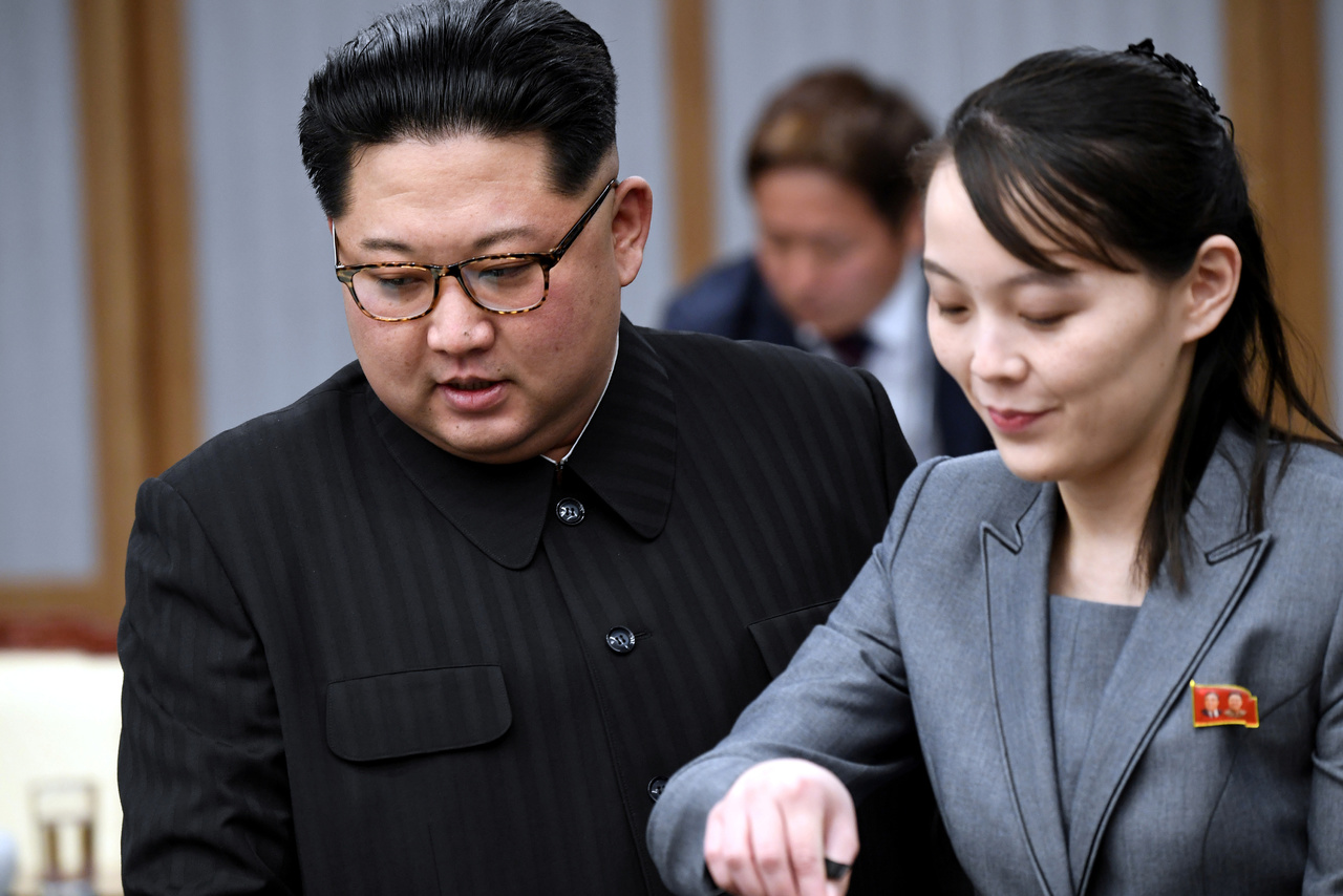 Ким Чен Ын захотел снять стресс и временно передал полномочия младшей сестре
