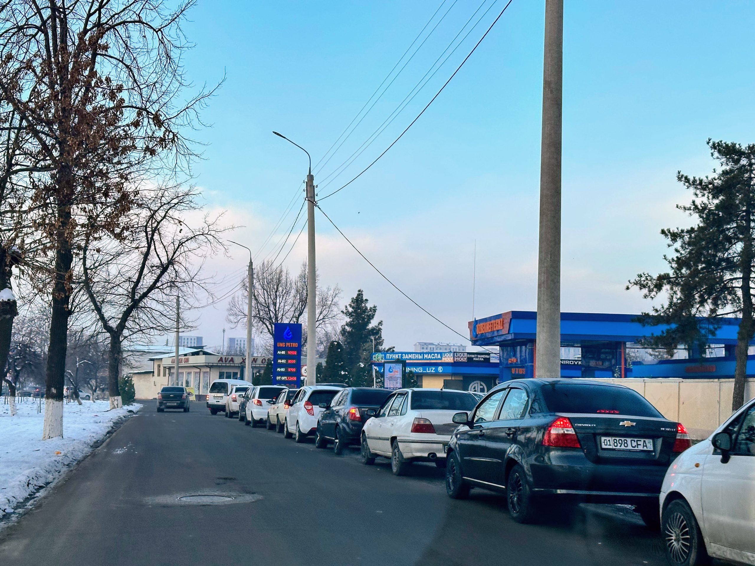 Узбекистанцы теперь не смогут залить «полный бак» на заправках UNG