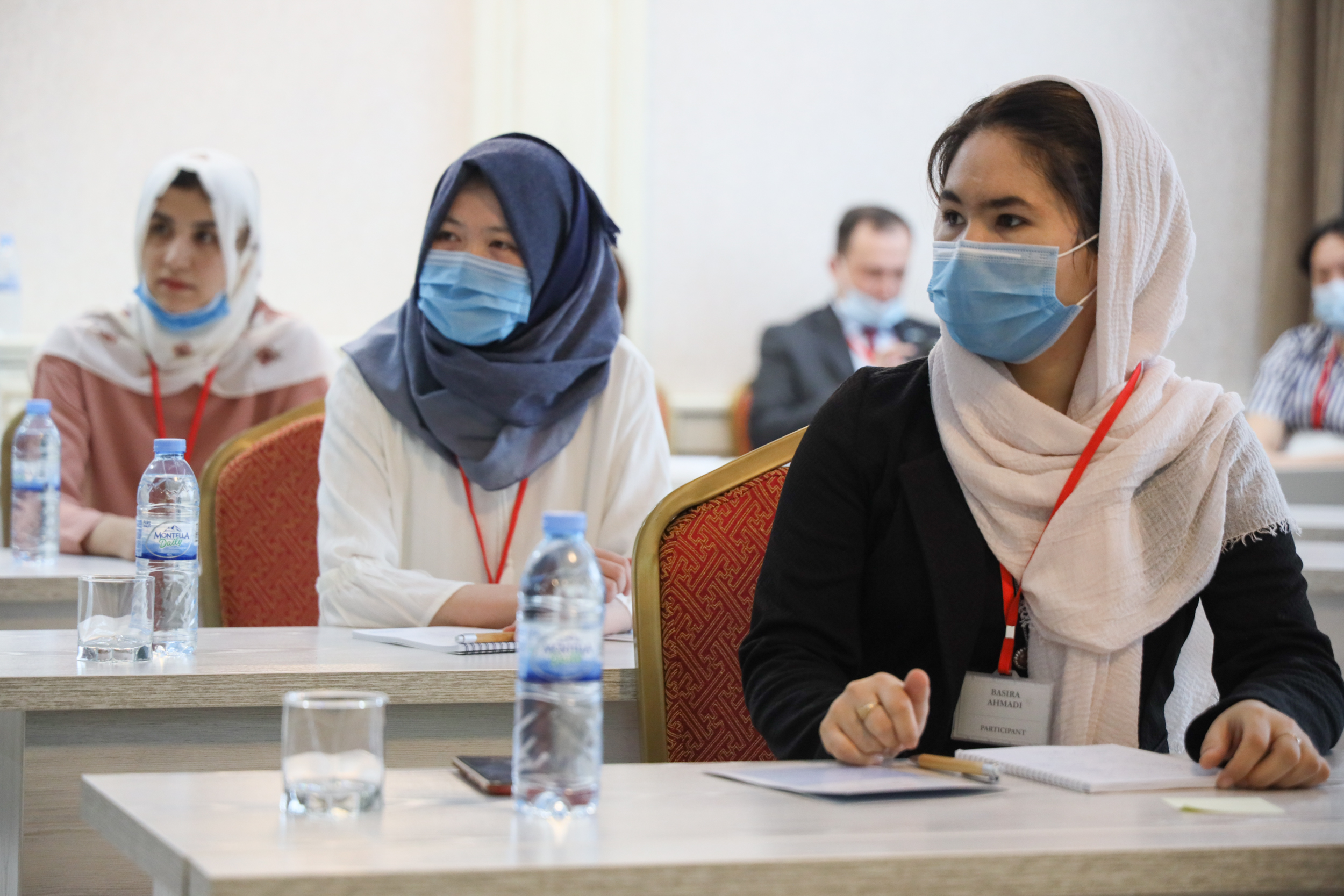 Узбекская зимняя школа начала обучение афганских женщин 