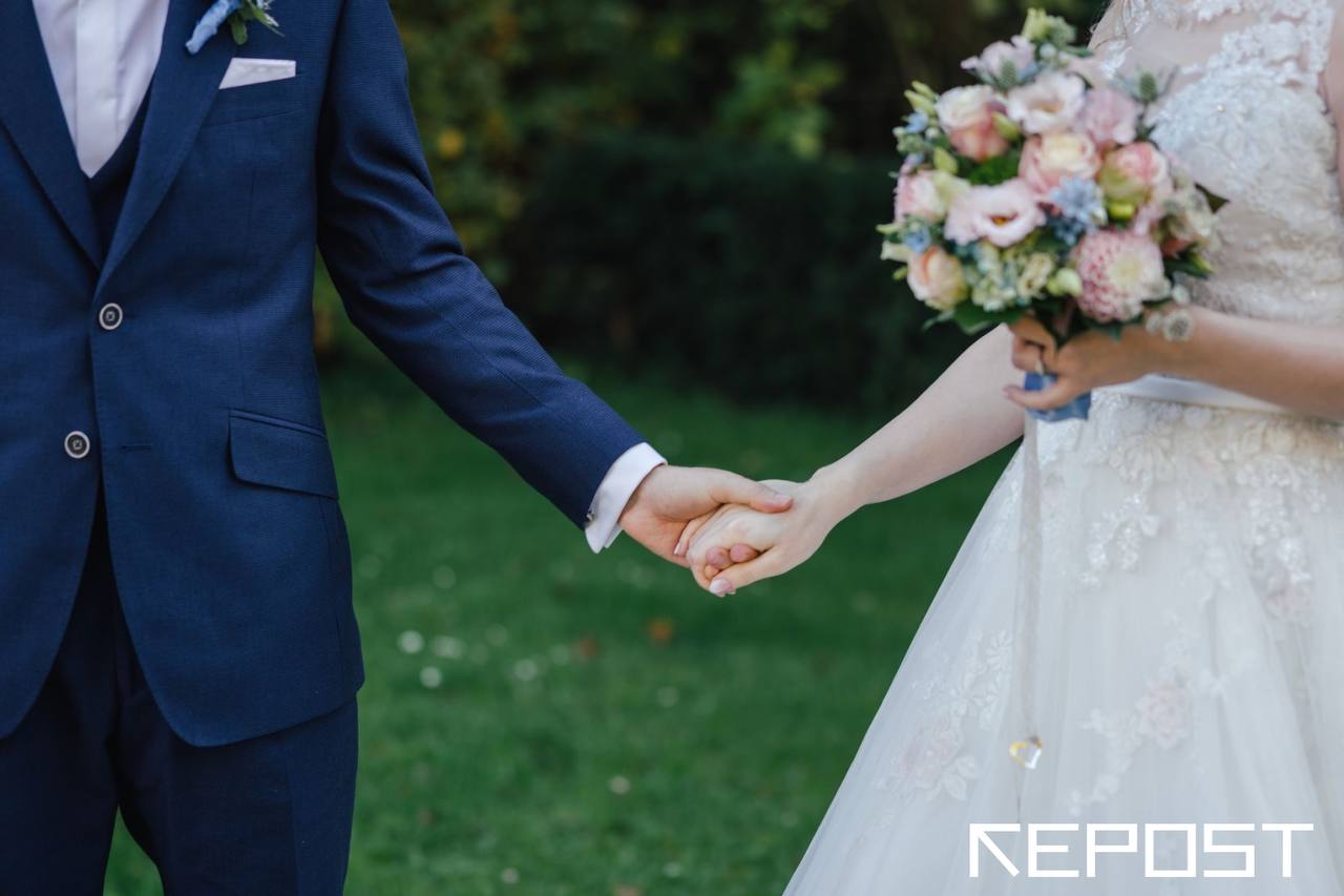 Выяснилось, сколько пар поженилось в Узбекистане с начала года (статистика)