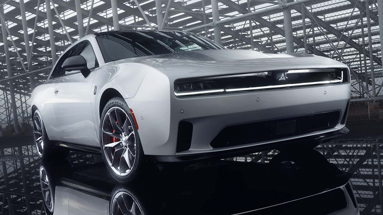Dodge презентовал электрический Charger Daytona