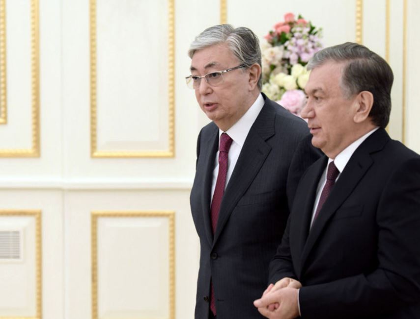 Мирзиёев и Токаев обсудили события в Каракалпакстане
