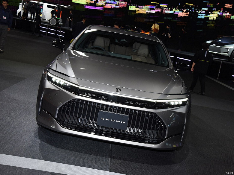 Toyota Crown - последние новости от команды Repost.uz