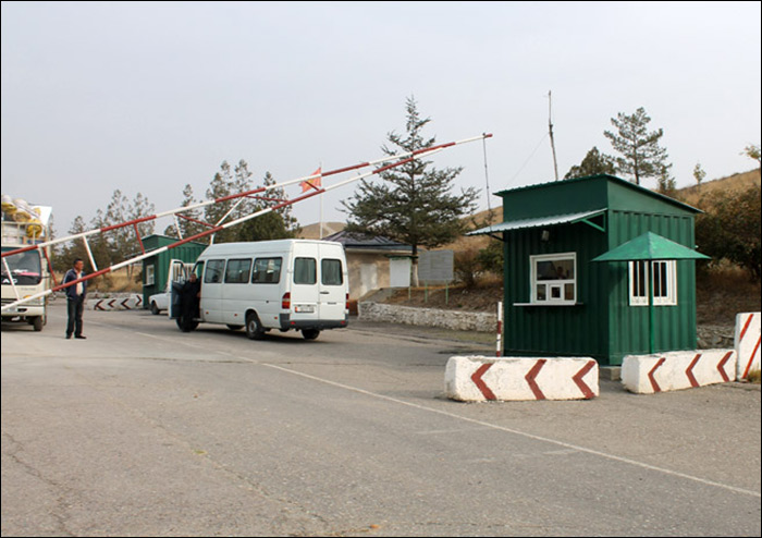 Определен порядок въезда и выезда через узбекско-кыргызскую границу 