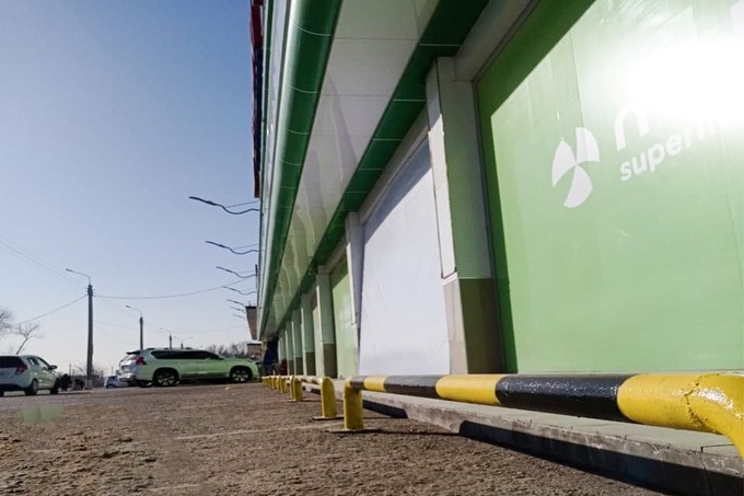 Ташкентское ГУВД призвало установить специальные ограждения между магазинами и парковками