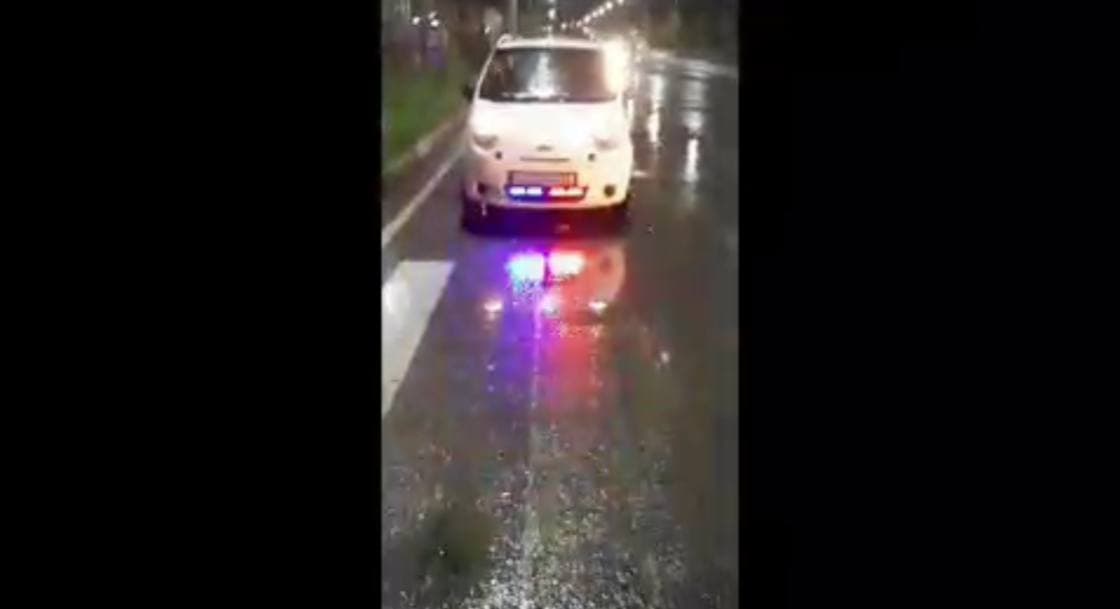 Инспектор профилактики из Шахрисабза незаконно установил световое устройство на своём автомобиле - видео