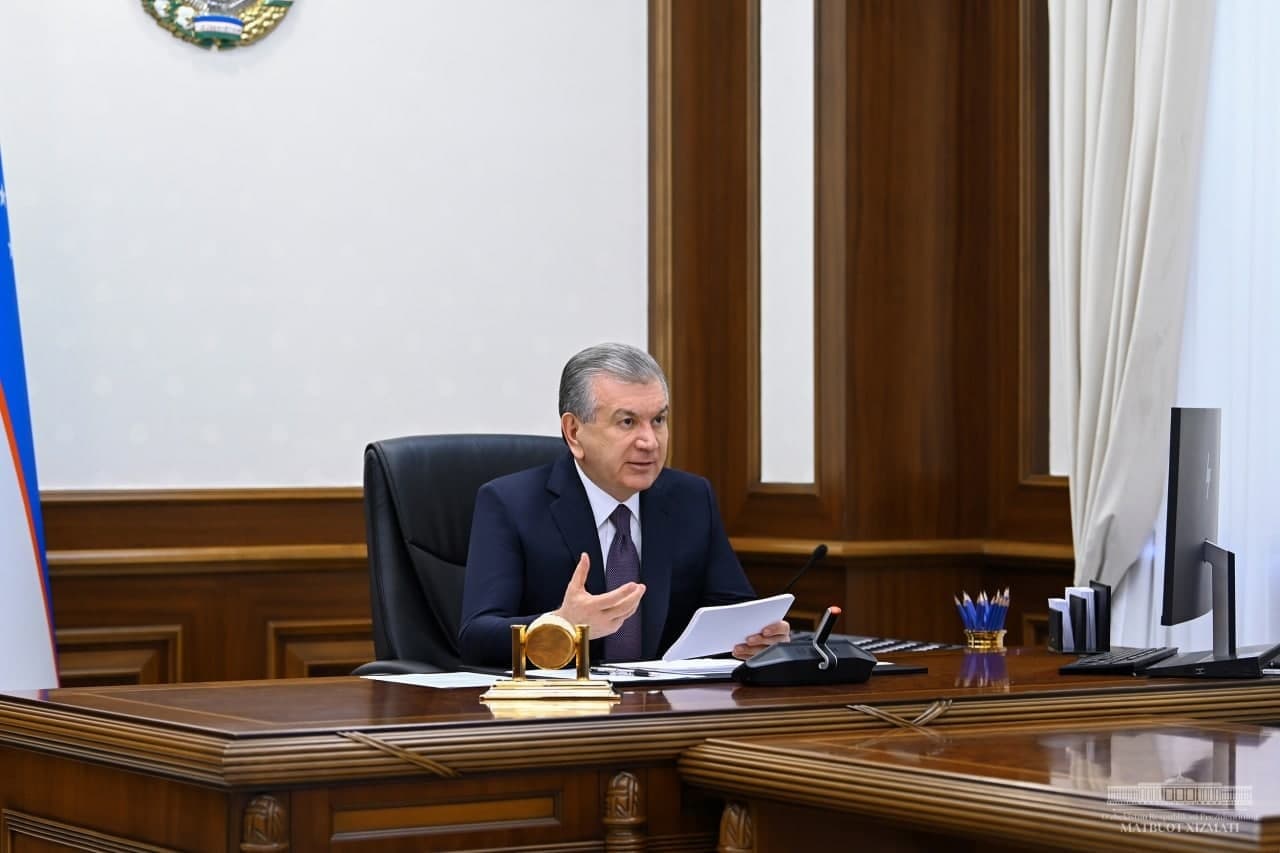 Шавкат Мирзиёев указал на необходимость создания биолабораторий и «клиник растений» в Узбекистане