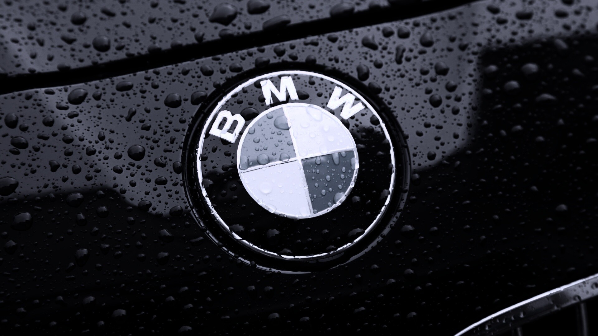 В сети показали BMW E9 с электродвигателем Tesla