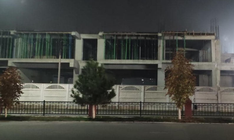 Решение бывшего хокима Андижана о строительстве дома на месте стадиона подделано 