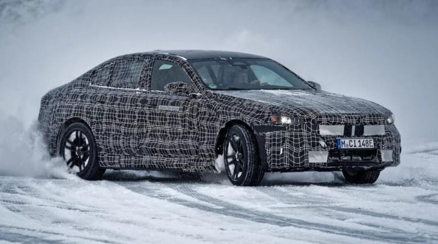 BMW тестирует новый электрический BMW i5