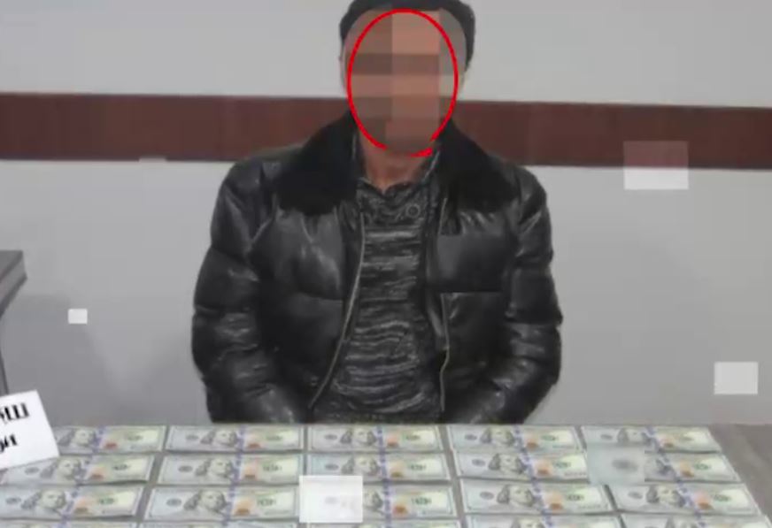 Сотрудник Мининвестиций попался на крупной взятке
