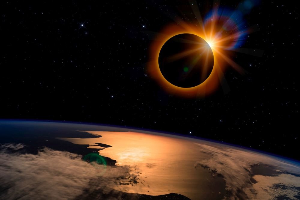 Жители Земли увидят во время затмения «солнечную корону» 