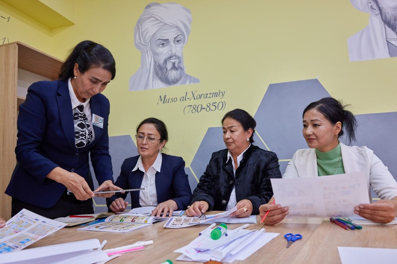 В Ташкенте проходят пятидневные курсы повышения квалификации для педагогов школ