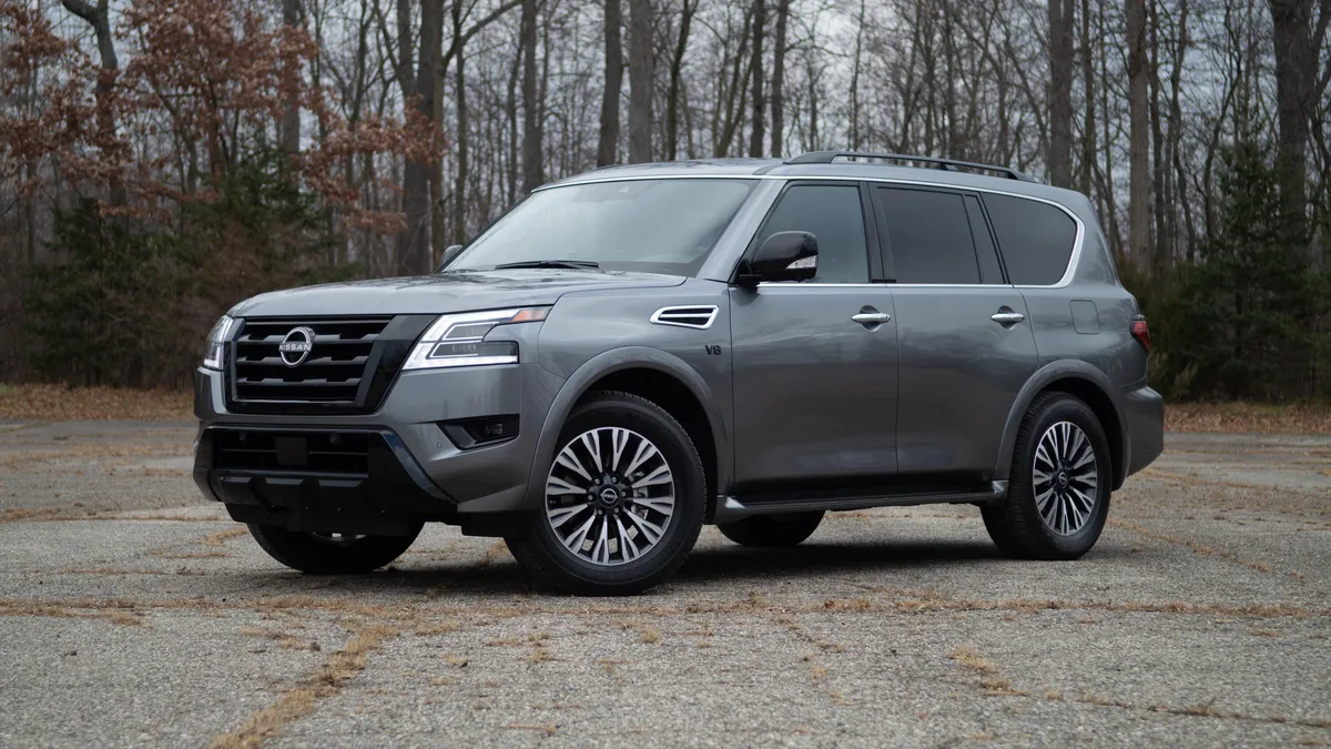 В сети показали обновленный Nissan Armada
