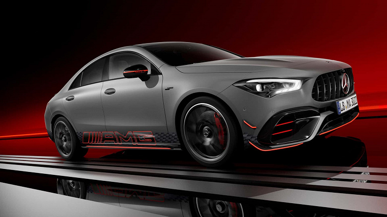 Mercedes-Benz презентовал новейший и редкий AMG CLA45 S Edition 1