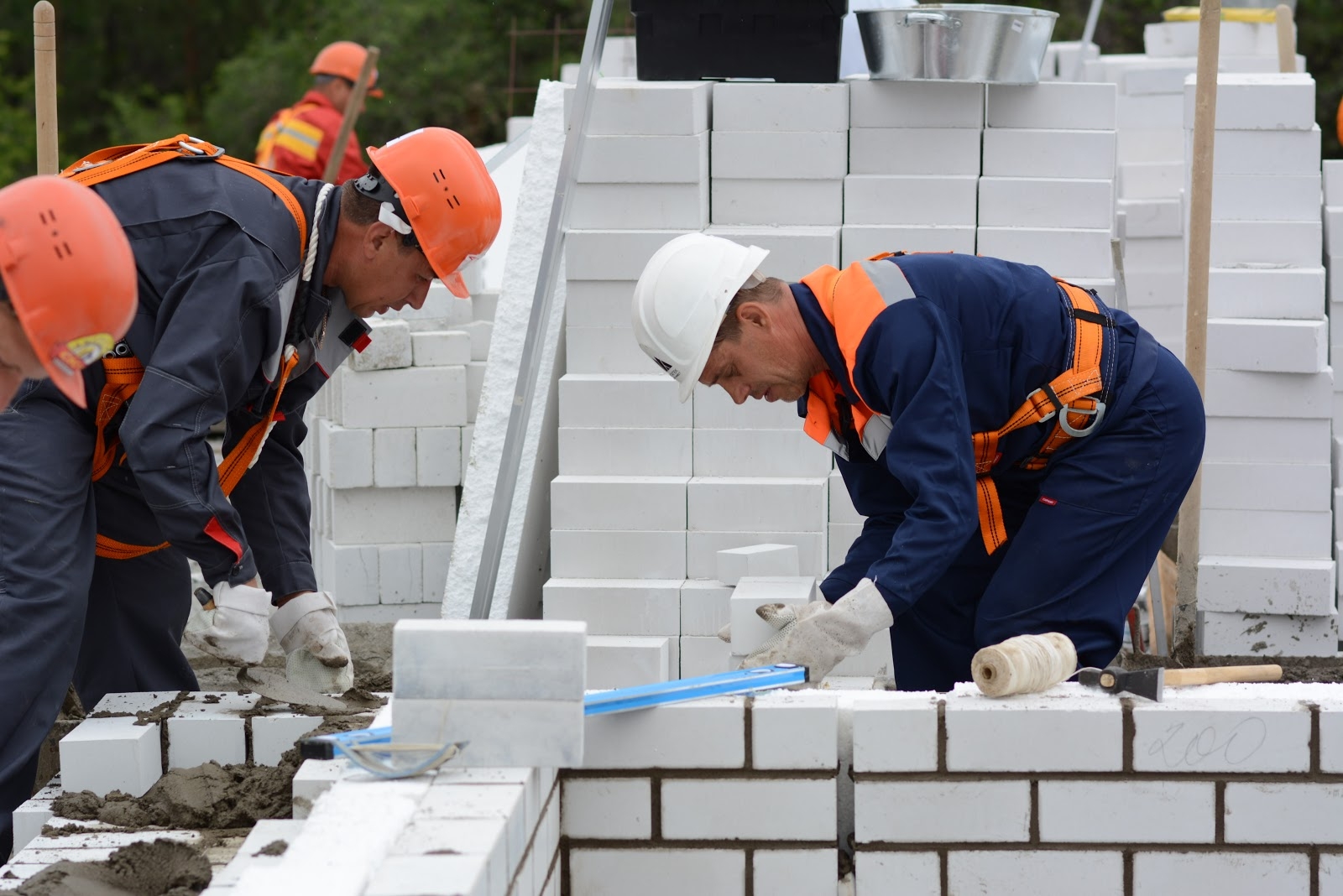 Госкомстат обнародовал сумму, потраченную на строительные работы в Узбекистане, за текущий год