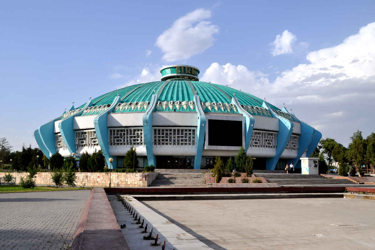 Шавкат Мирзиёев поручил отремонтировать Ташкентский цирк