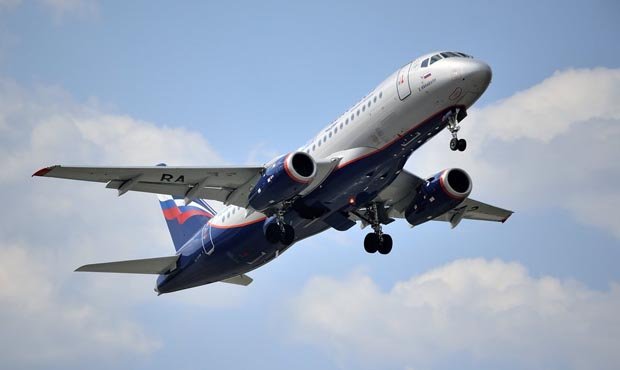 Вылетевший из Ташкента в Москву самолет по техническим причинам вернулся в аэропорт