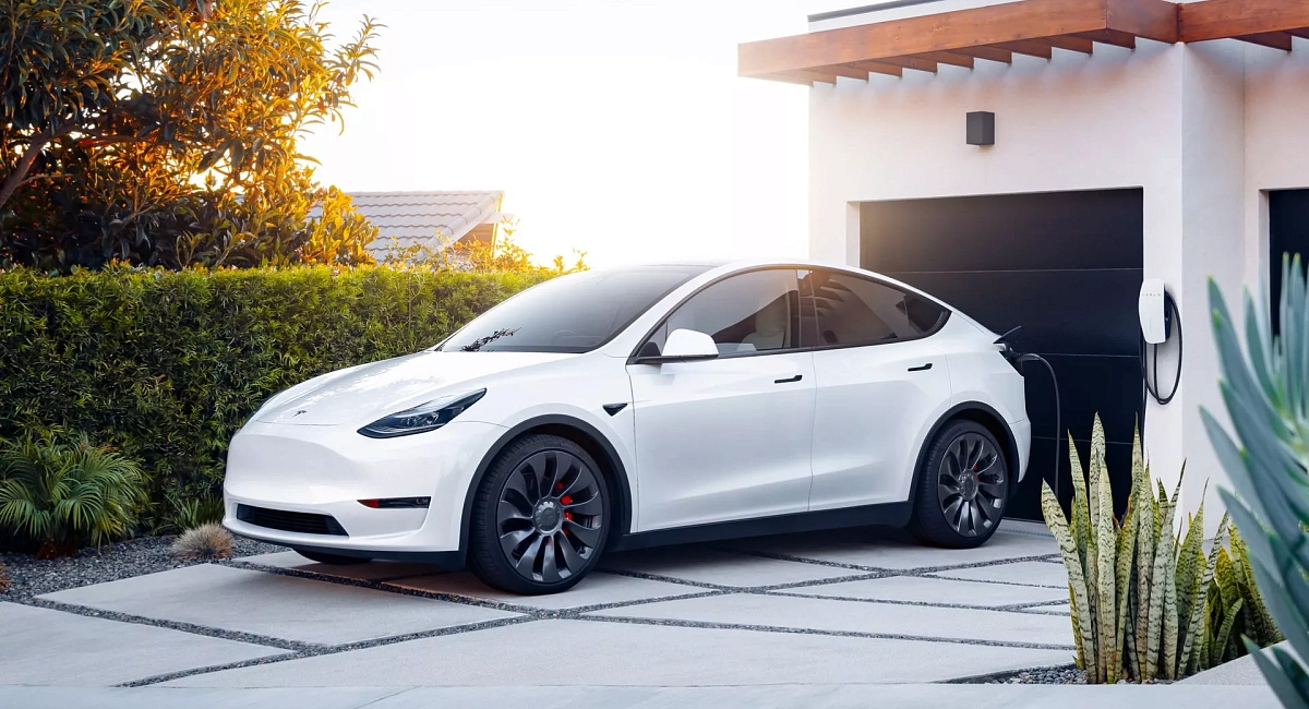 Фото: Tesla