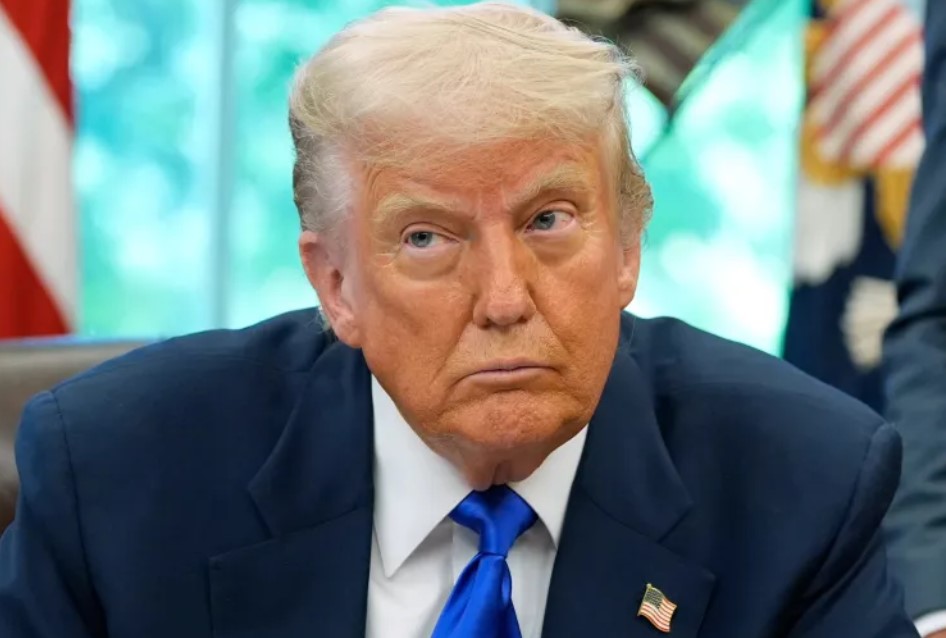 Трамп запретил въезд в США гражданам некоторых стран: в списке присутствуют соседи Узбекистана