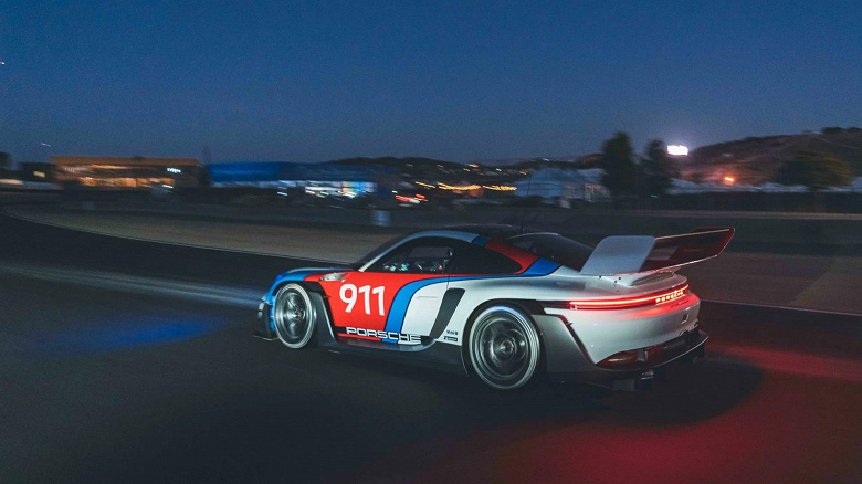 Porsche показал 911 GT3 R rennsport за $1 млн, но на нем нельзя выезжать на дороги