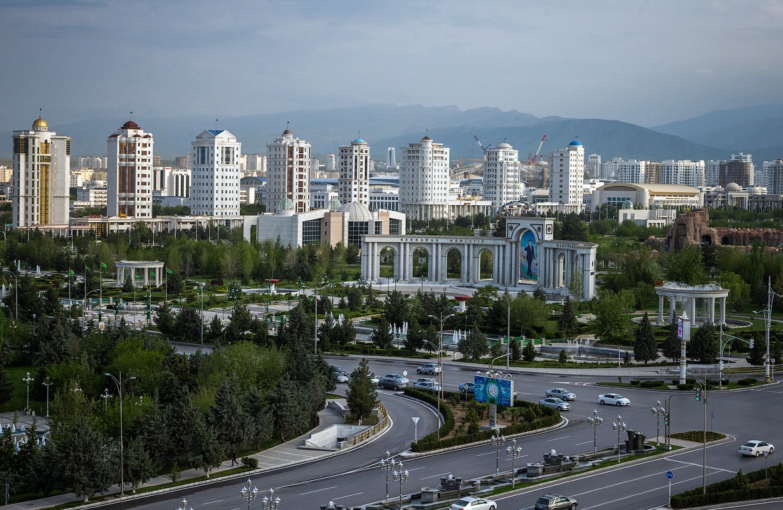 Медики Туркменистана получат выплаты за предотвращение завоза «острого инфекционного заболевания»