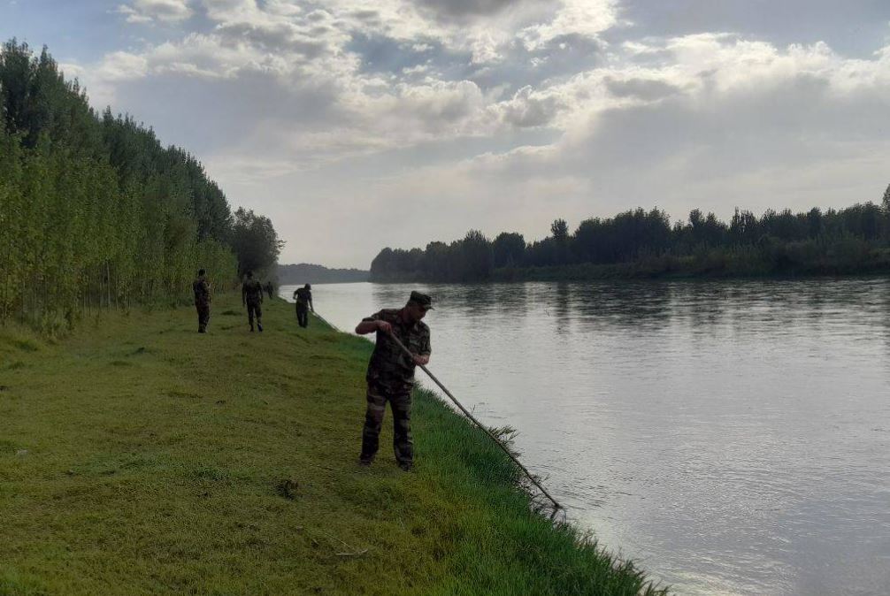 В одной из рек Андижана утонули двое подростков